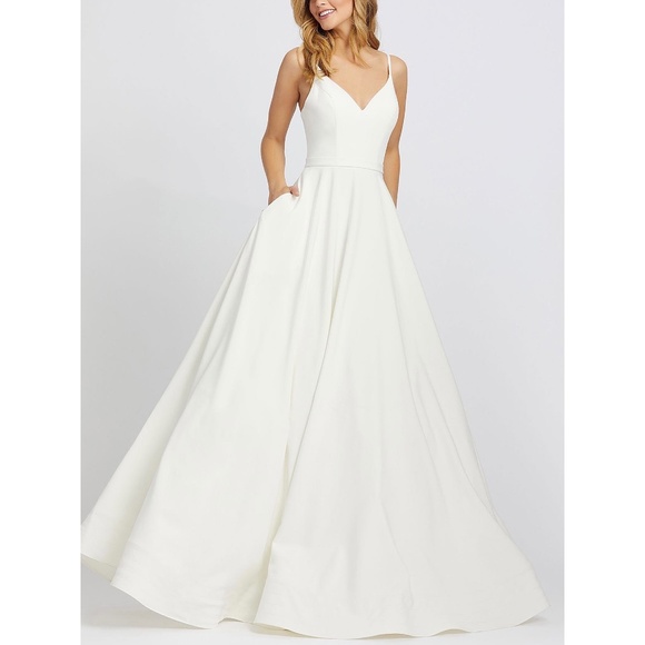 Mac Duggal Ieena 48855 V-Neck Classic A-Line Ballgown - Picture 11 of 12